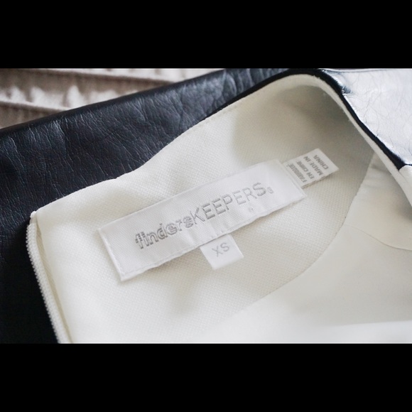 Black and white faux leather t-shirt - Picture 4 of 5